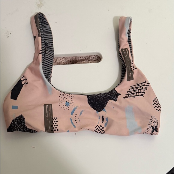 Hurly reversible bikini top - Picture 1 of 3